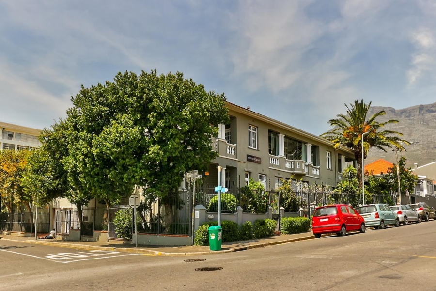 To Let 2 Bedroom Property for Rent in Vredehoek Western Cape